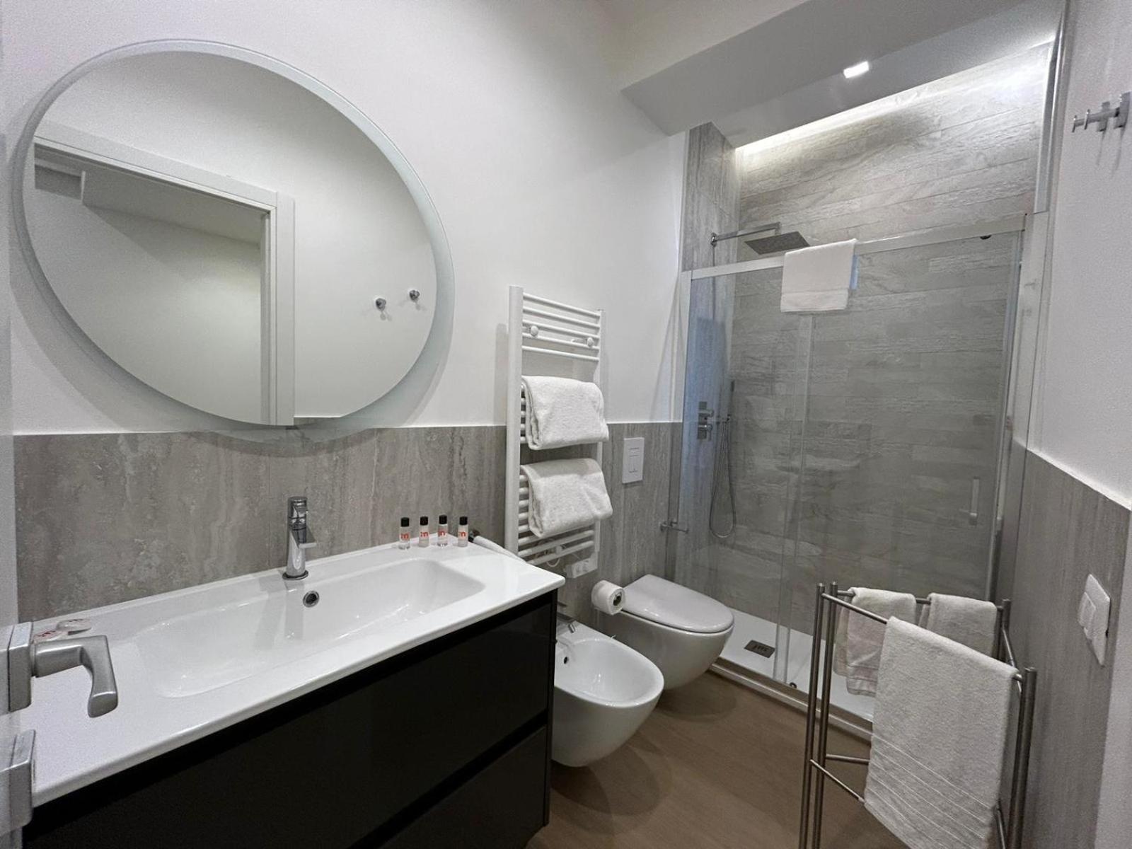 Imhome - Abruzzi Milan Exterior photo